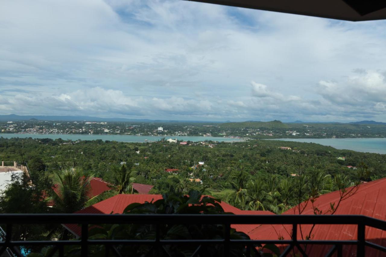 Bohol Plaza Mountain Resort And Restaurant Dauis Exterior foto